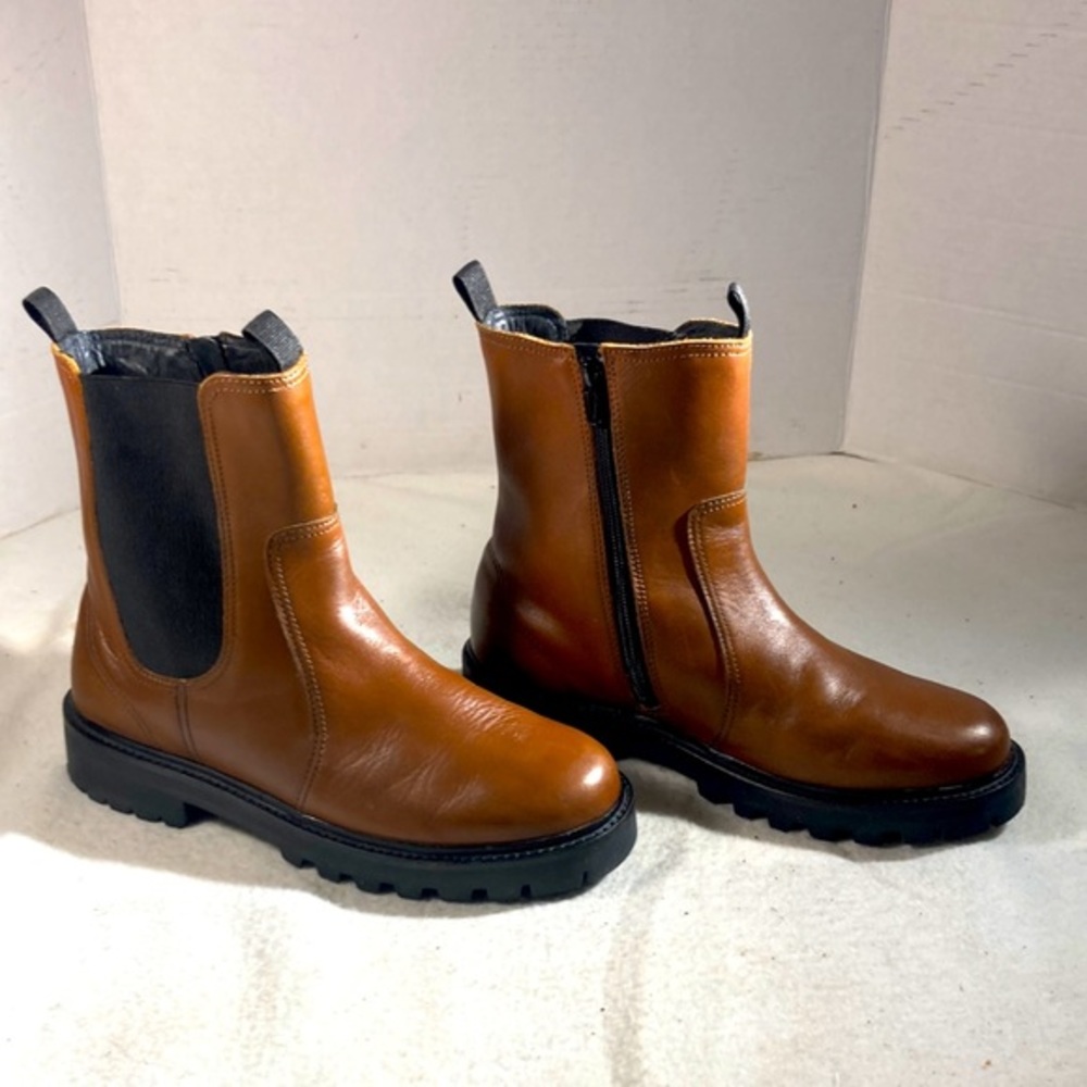 Zara Woman’s Brown Lug Sole Leather Ankle Boots - Picture 2 of 6
